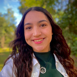 Meet your Posher, Valentina